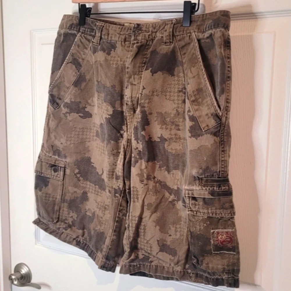 Anchor Blue Men's Camouflage Cargo Shorts